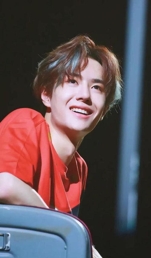 娱乐圈爆料客朱一龙,娱乐圈爆料客的神秘面纱 第3张 娱乐圈爆料客朱一龙,娱乐圈爆料客的神秘面纱 第3张